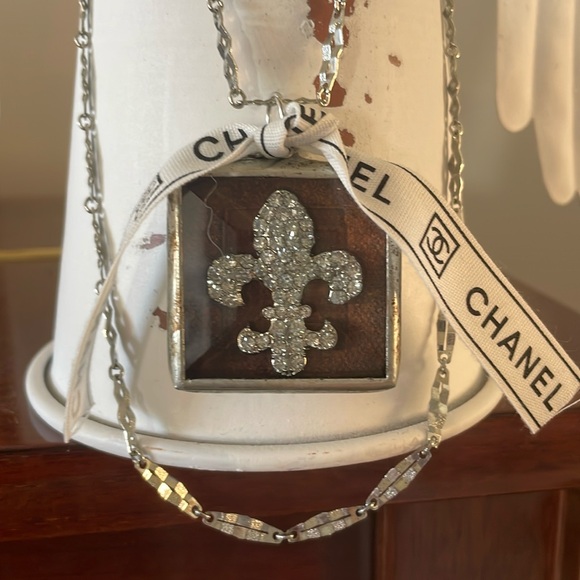 🔥Loren’s Rockin Luxuries Incredible 3 tiered intricate linked necklace w detail - Picture 1 of 5